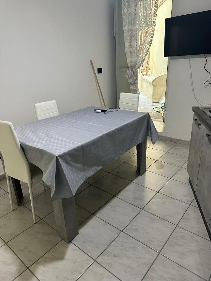 Home Center Acquisto 卡塔尼亚 外观 照片