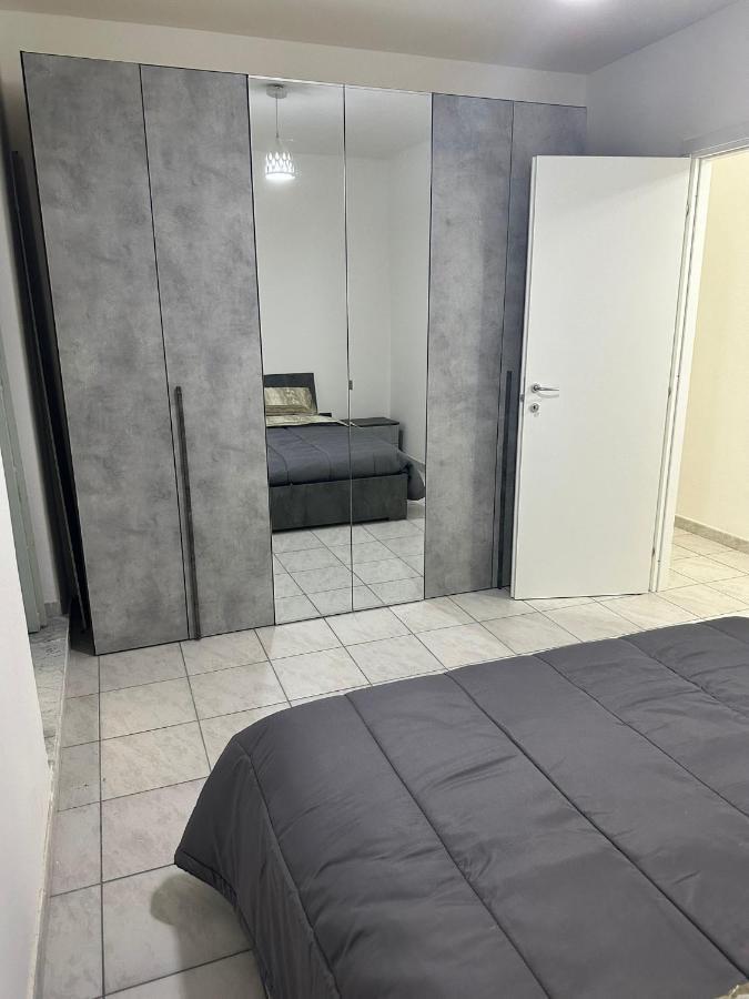 Home Center Acquisto 卡塔尼亚 外观 照片