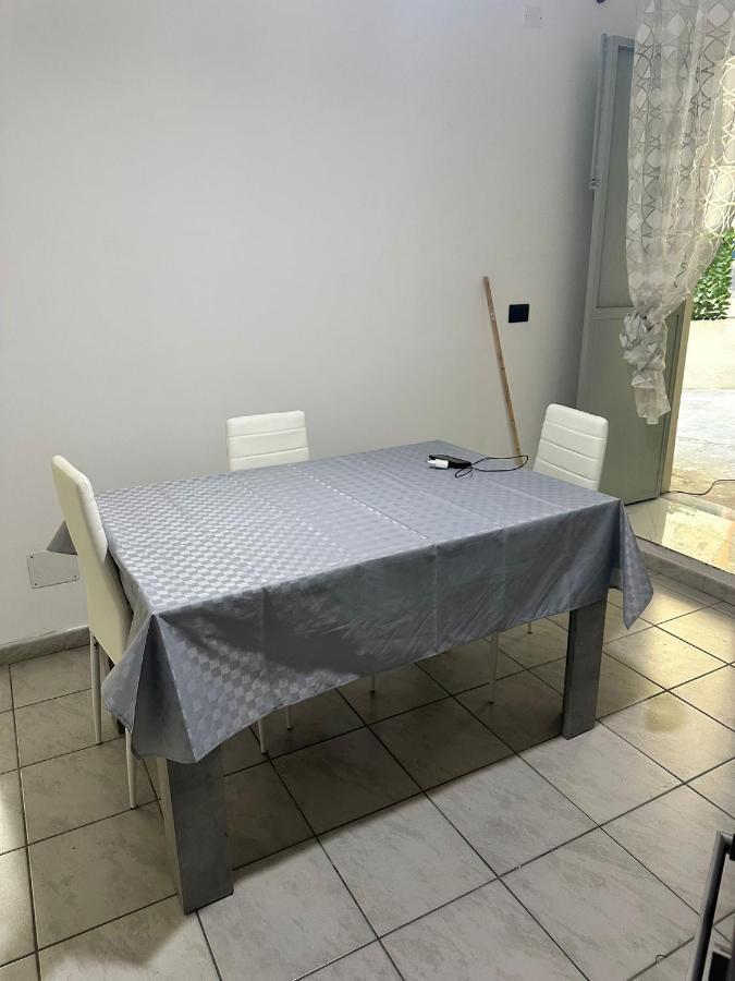Home Center Acquisto 卡塔尼亚 外观 照片