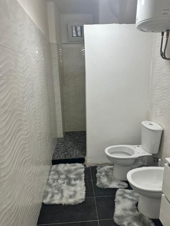 Home Center Acquisto 卡塔尼亚 外观 照片